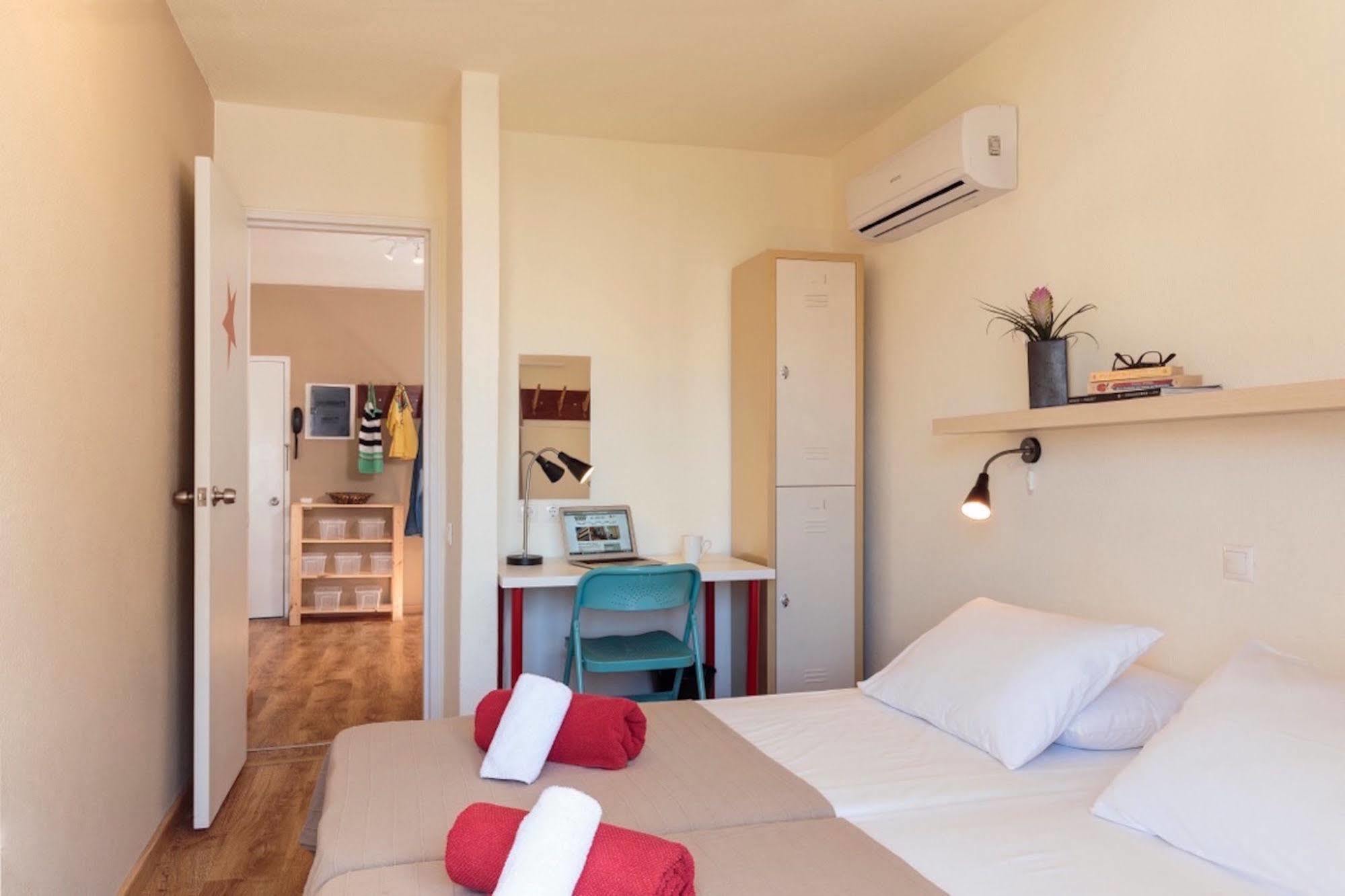 Stay Rhodes Hostel & Bar Rhodes City Exterior foto